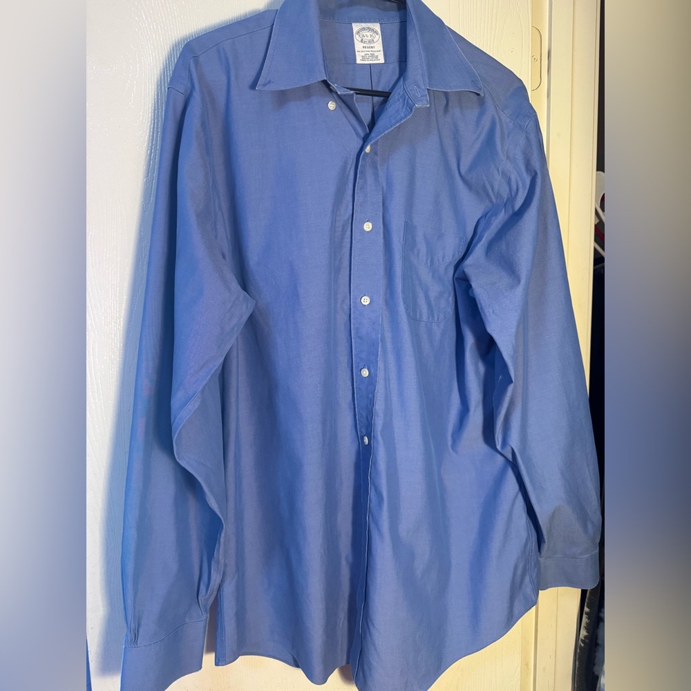Brooks Brothers Men's Blue Classic Button-Front Dress Shirt